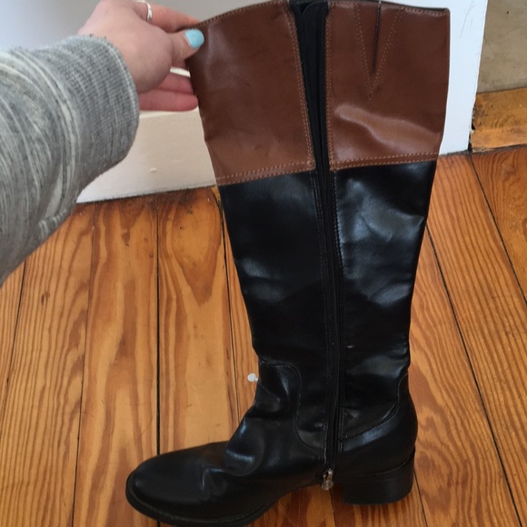 Brown and black boots barely worn - Picture 3 of 4